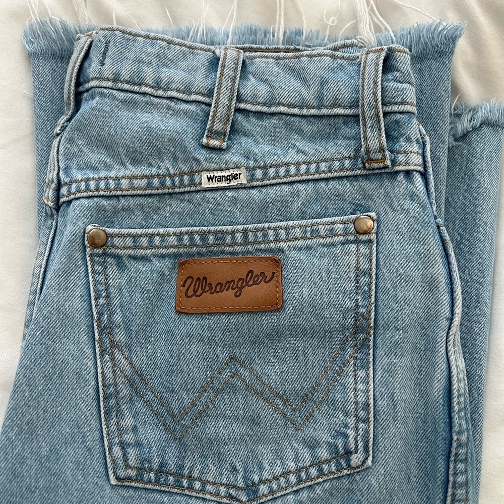 Wander wranglers